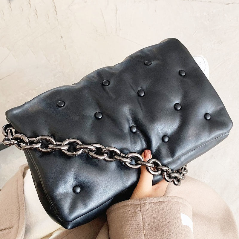 Metal Chain Shoulder Bag